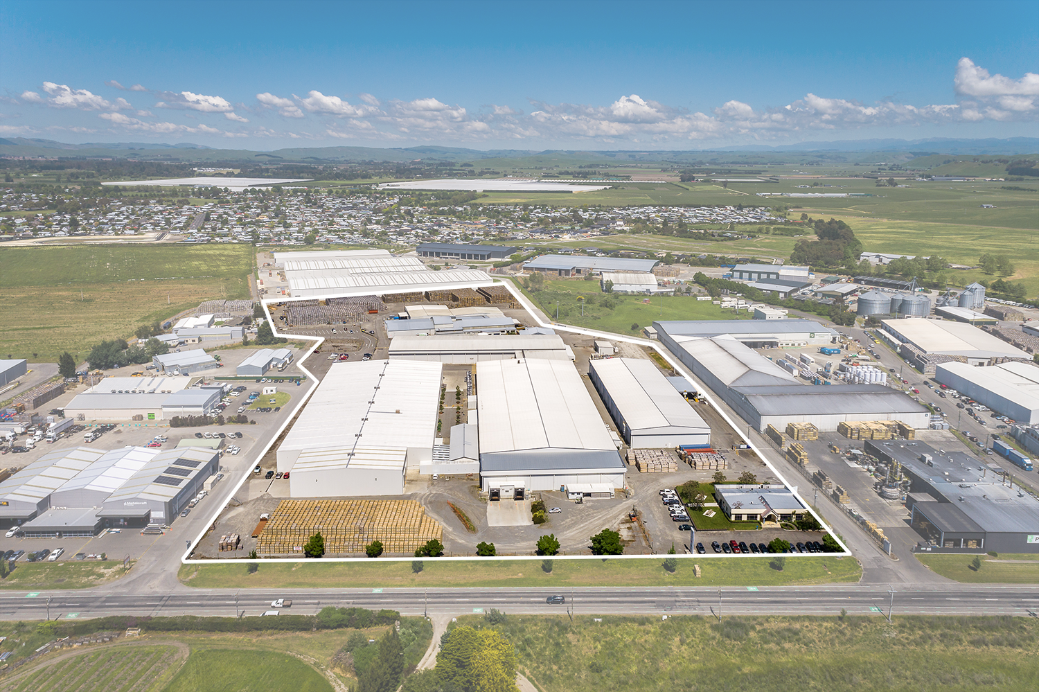 Freshmax industrial asset with boarder